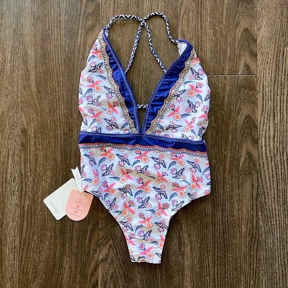 NEW Compañia del Sol One Piece Swimsuit Angie Flowers on White Thong-Cut​​​​ - Picture 4 of 7